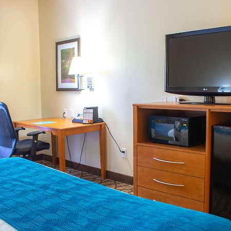 Best Western Plus Richmond Hill Inn Экстерьер фото