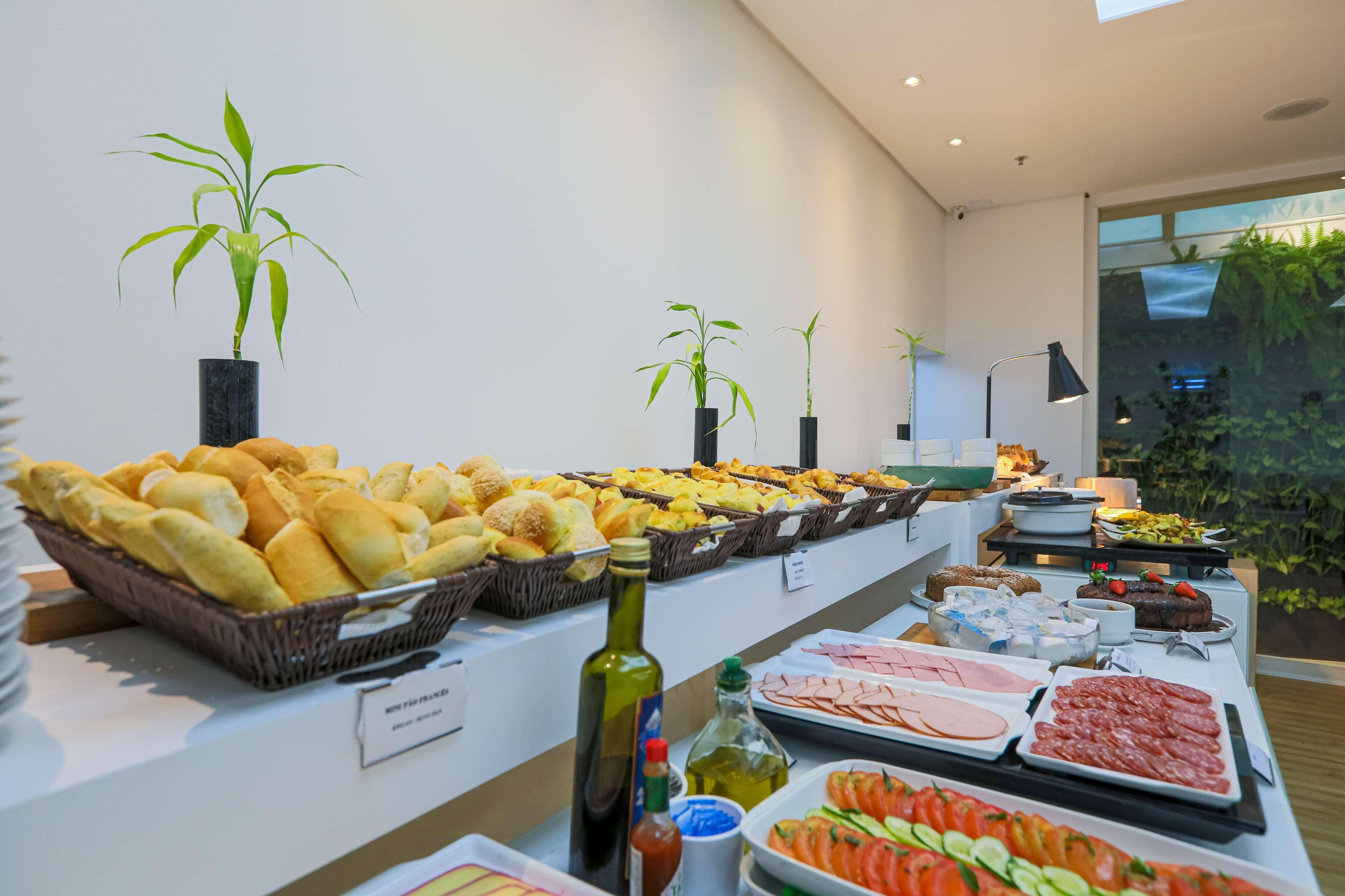 Best Western Plus Richmond Hill Inn Экстерьер фото